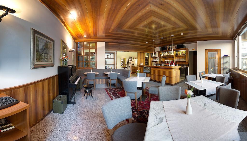 Hotel Cles Εξωτερικό φωτογραφία